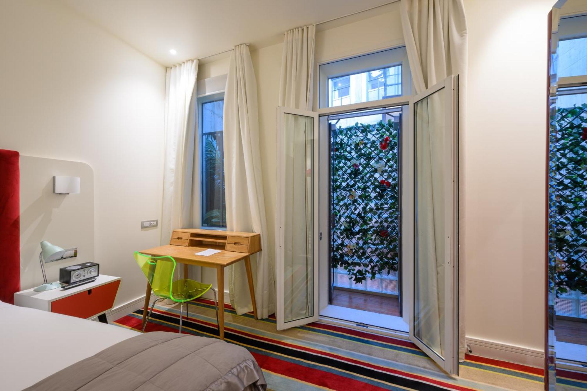 Hotel Debrett Оукланд Екстериор снимка
