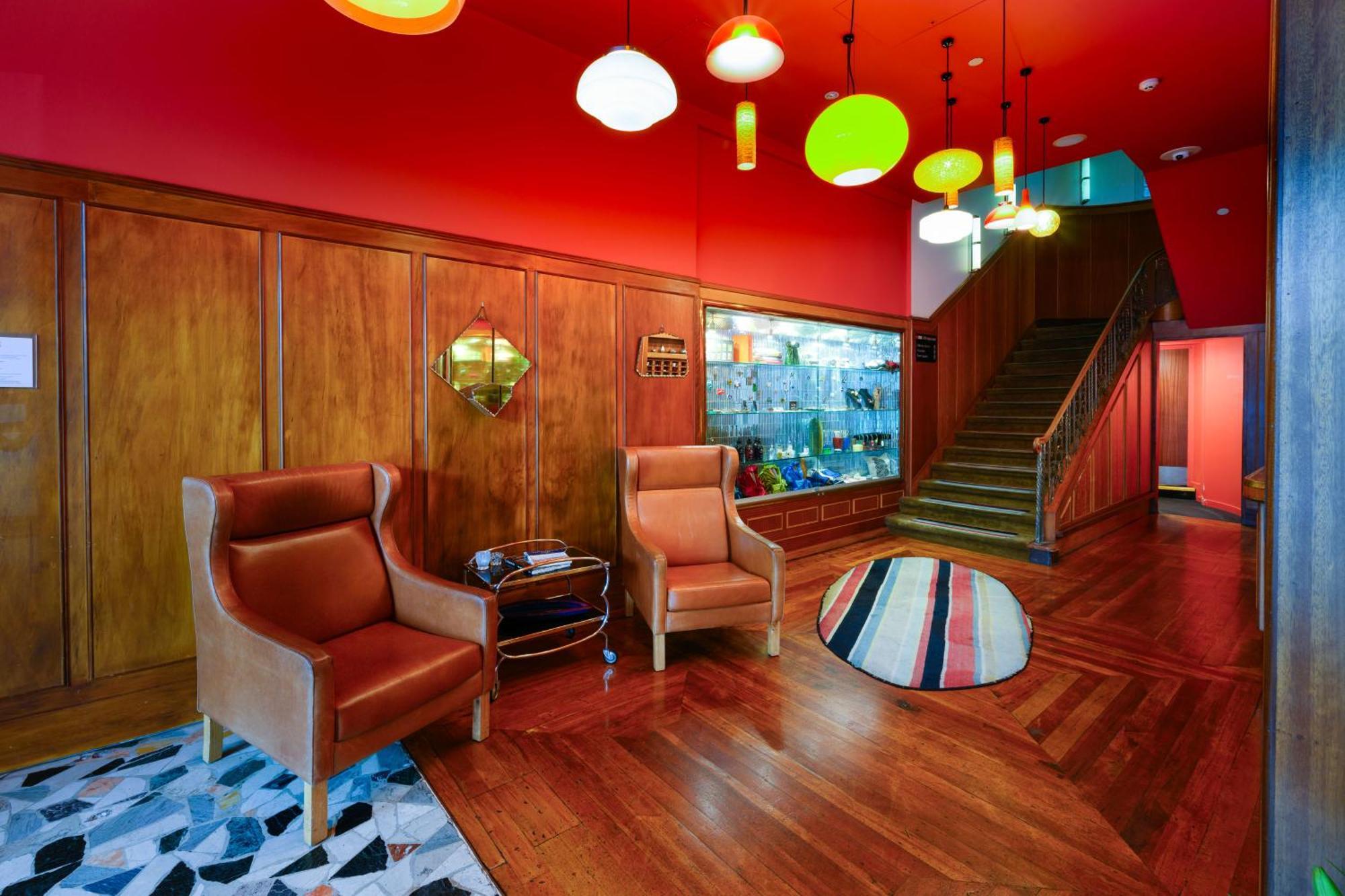 Hotel Debrett Оукланд Екстериор снимка