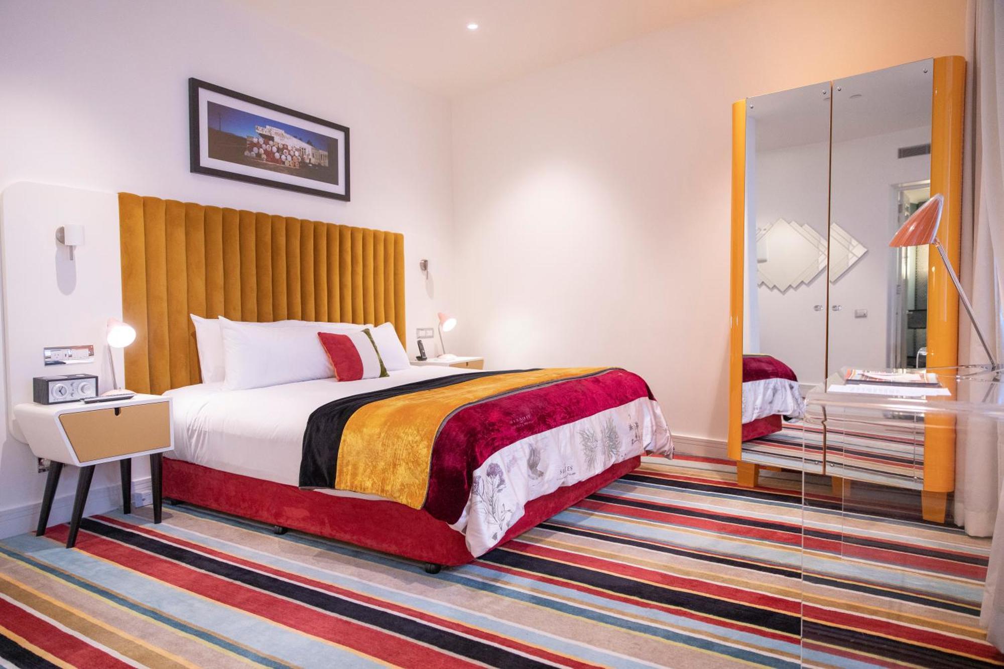 Hotel Debrett Оукланд Екстериор снимка