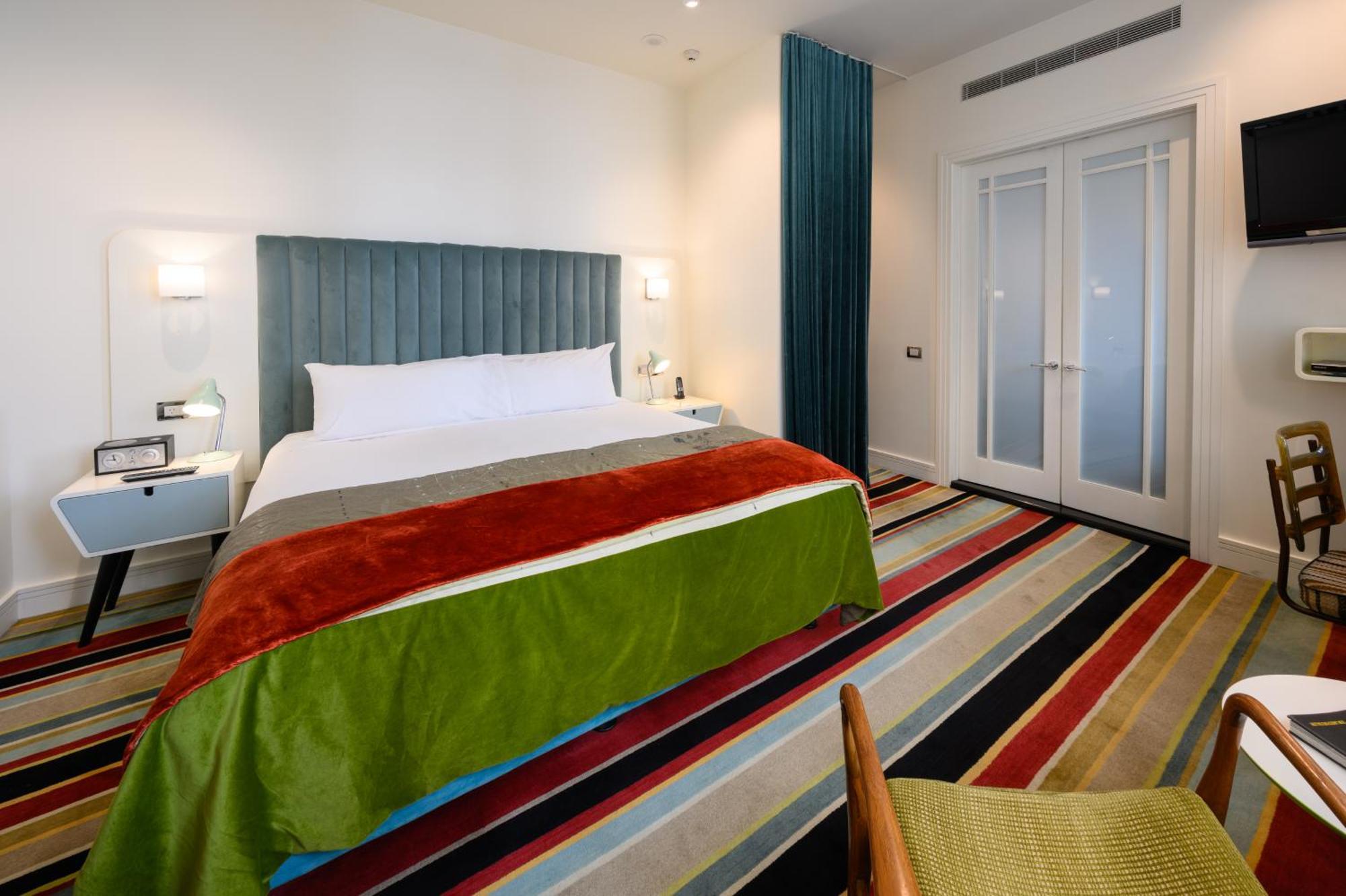 Hotel Debrett Оукланд Екстериор снимка